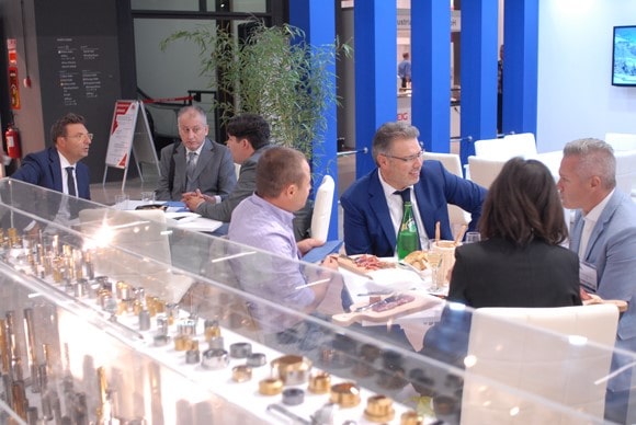 Scatto fiera fastener fair italy