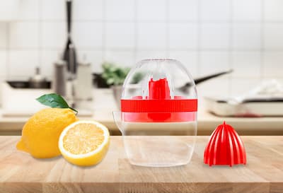 articolo-340-easy-squeezy-ambientata-rosso-rigamonti articolo 340 spremilimoni da tavola easy squeezy rosso, rigamonti pietro e figli