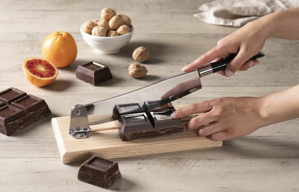 Calder taglierina cioccolato